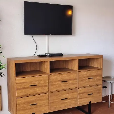 Апартаменти Touristique Dans Hoteliere Silchoro *