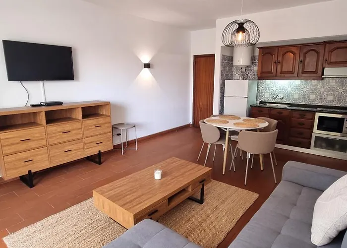 Touristique Dans Hoteliere Silchoro 아파트 *