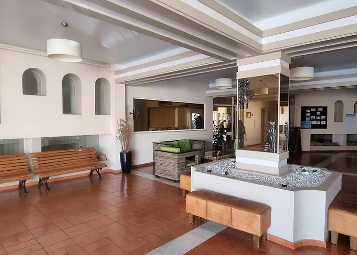 Touristique Dans Hoteliere Silchoro 아파트