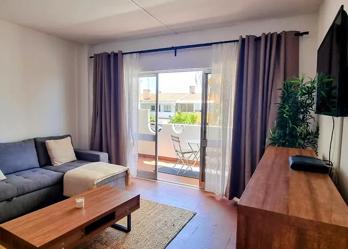 Touristique Dans Hoteliere Silchoro 아파트 알부페이라