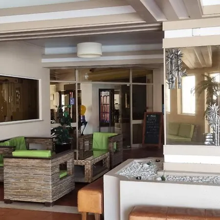 Touristique Dans Hoteliere Silchoro * Αλμπουφέιρα