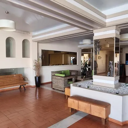 Touristique Dans Hoteliere Silchoro Διαμέρισμα